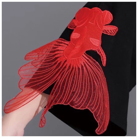 Black Bold Fish Appliqué Tunic Dress - Picture 4 of 7